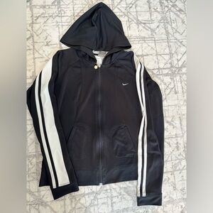 Women’s Nike Zip hoodie.  L Y2K